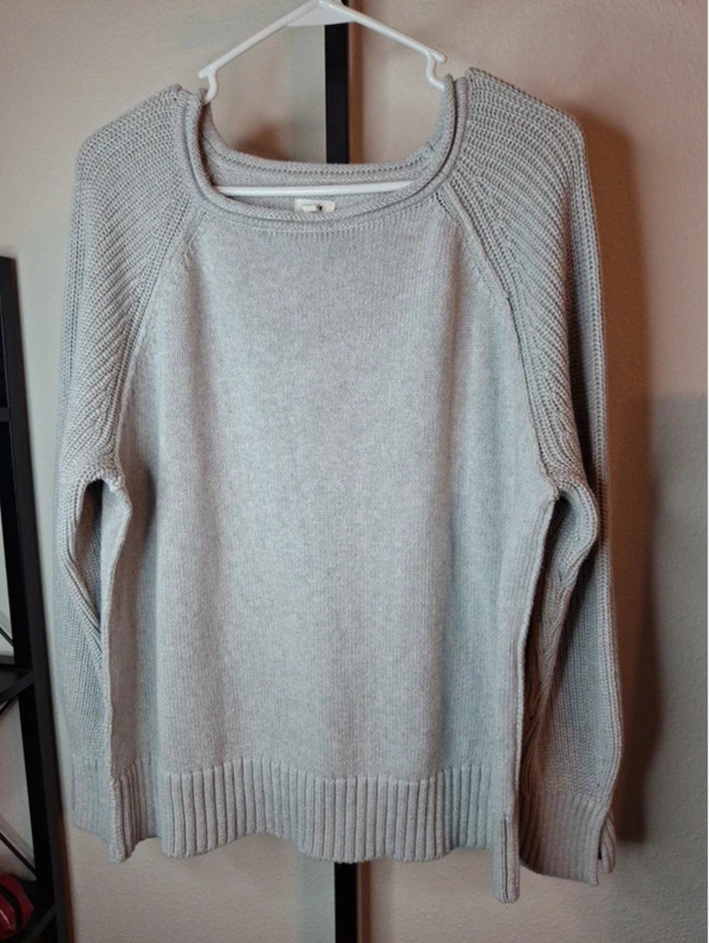 Aerie light grey scoop neckline sweater size M